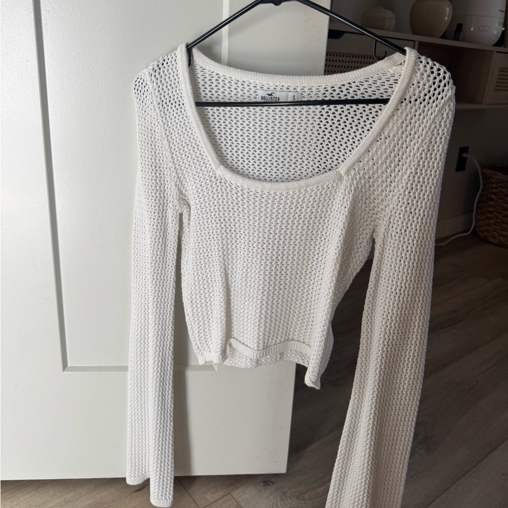 Hollister Cream Ribbed Crop Sweater Long Sleeve